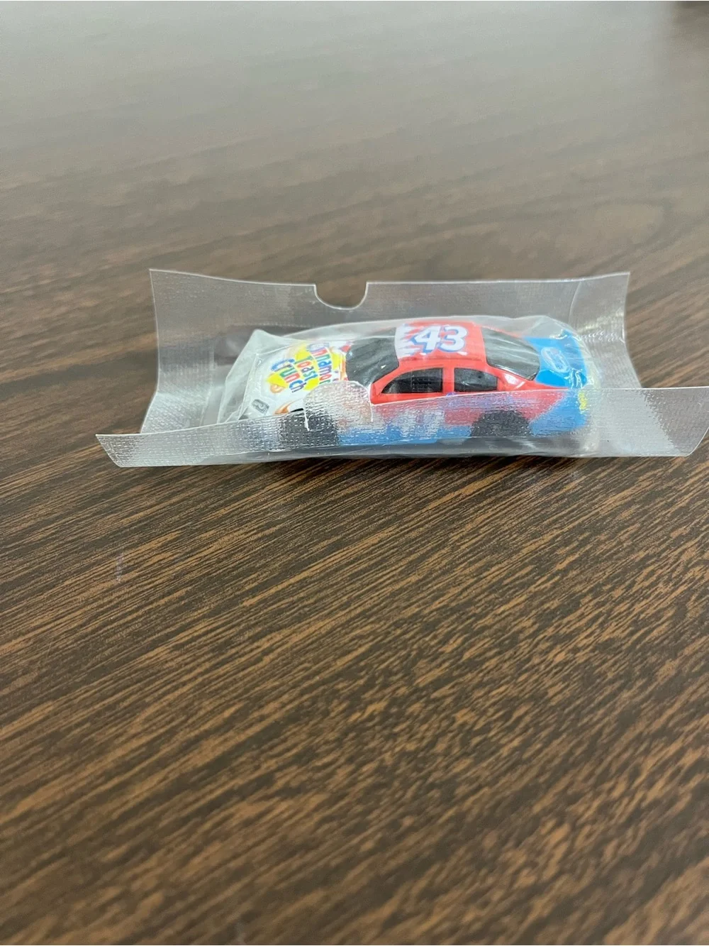 2008 Richard Petty #43 Cheerios Cinnamon Toast Crunch Diecast 1:64 NEW